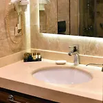 Hotel Royal 4*