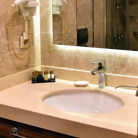 Hotel Royal 4*