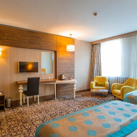 Royal Hotell 4*