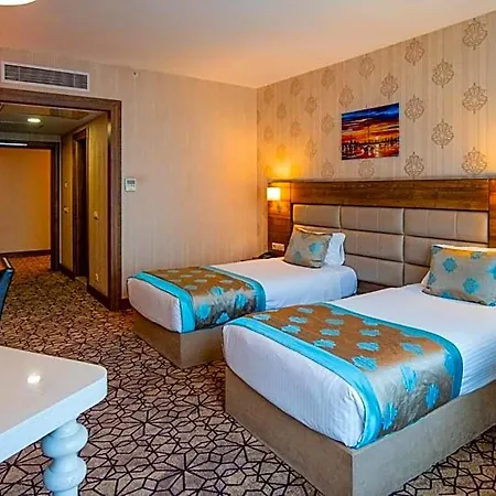 Royal Otel 4*