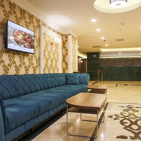 Royal Hotel 4*