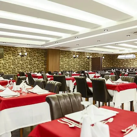 Royal 4*